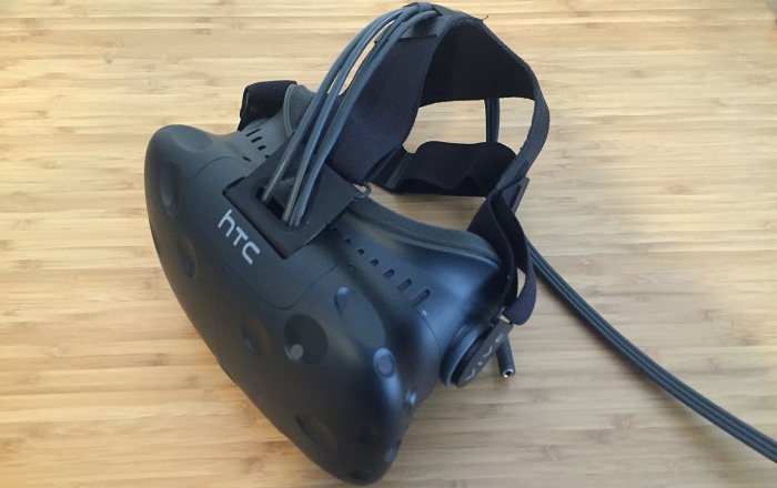 Now you can Make Calls and Send Texts in VR with HTC Vive