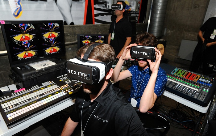 The Wave lets the DJs Show off their Skills in Virtual Reality