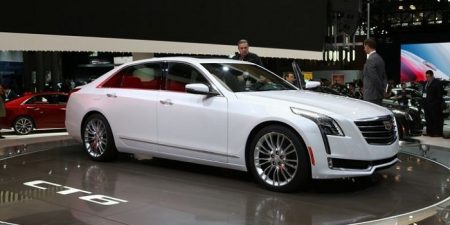 Cadillac Gave Power to Buyers to Change Color in a Flick in VR