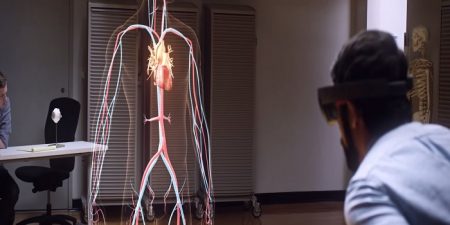 Medical Students to Drop Heavy Books and Adopt VR Human Anatomy