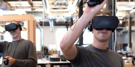 Mark Zuckerberg Is Now Teaching VR To The World Leaders