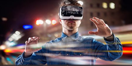 Ad Executives Looking Forward To VR To Fits And Starts In